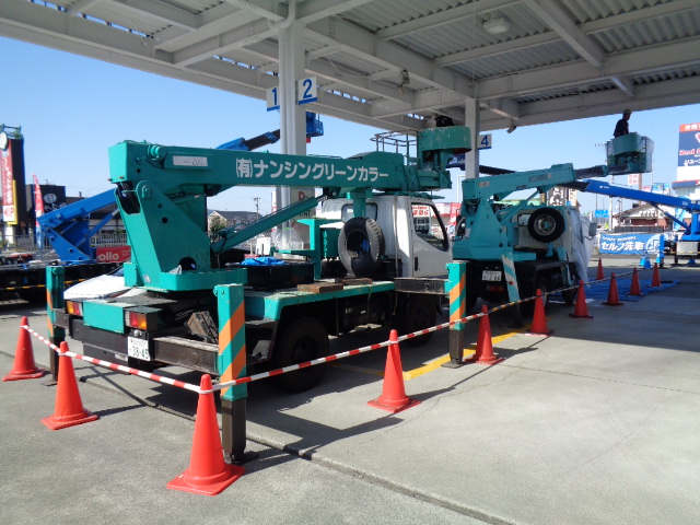 ガソリンスタンド塗装